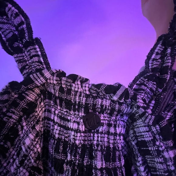 Volcom Cropped Top - Picture 2 of 2